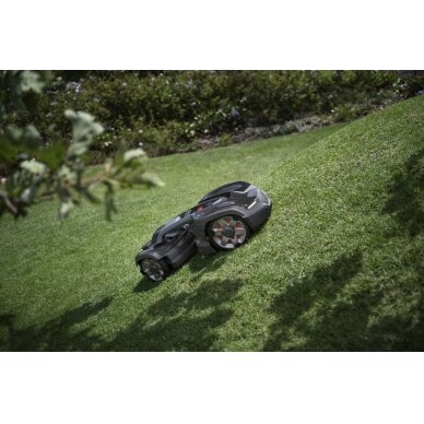 HUSQVARNA AUTOMOWER® 435X AWD 5